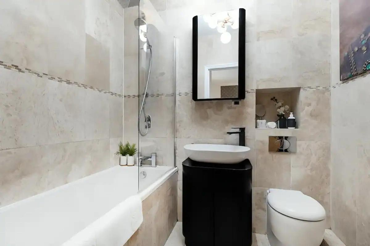 Awesome Leicester Sq! Fashion Flat For Theatre Families And Happy Friends Lägenhet London Exteriör bild